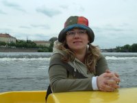 De&aacute;k T&iacute;mea Brigitta - &uacute;js&aacute;g&iacute;r&oacute;, műsorvezető